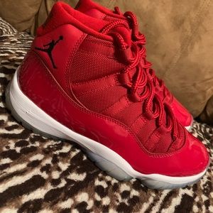 Jordan Retro 11s won like 96